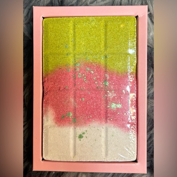 GRINCH Bath Fizzer Bar & Body Scrub Exfoliants - Picture 11 of 11